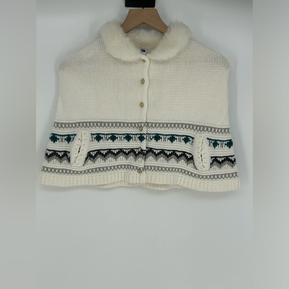 Janie And Jack Faux Fur Winter Cape With‎ Gold Buttons- Size 5 Toddler - Picture 1 of 11